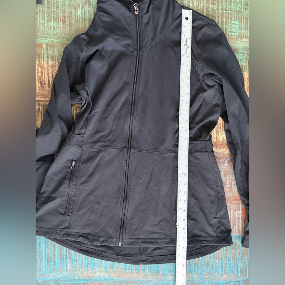 CALIA Jacket - Picture 12 of 13